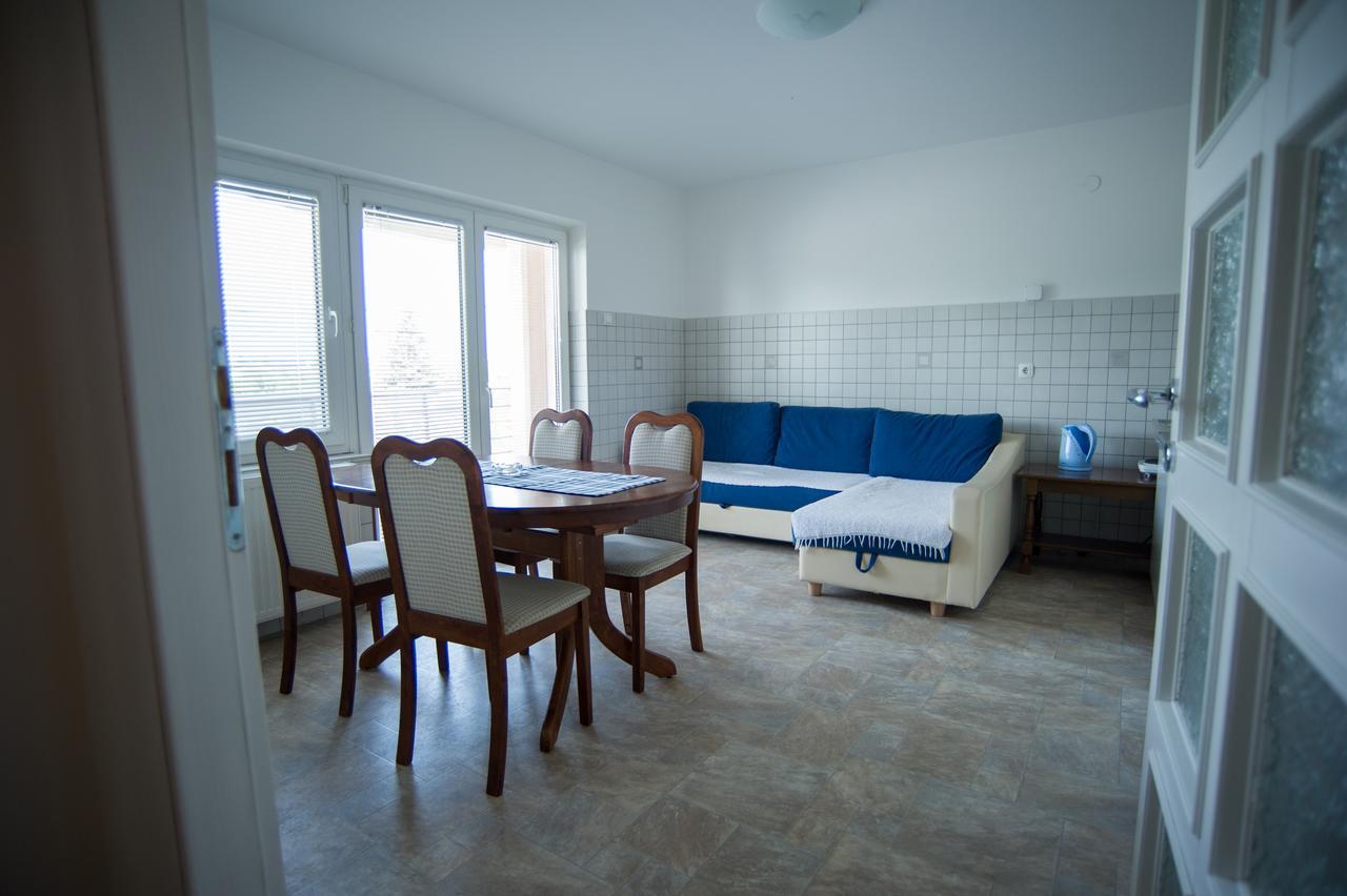 Hostel Larisa Баня-Лука Екстер'єр фото