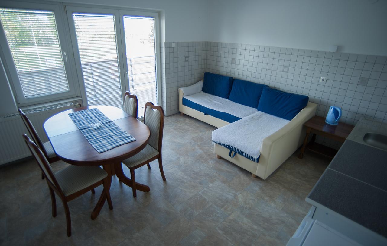 Hostel Larisa Баня-Лука Екстер'єр фото