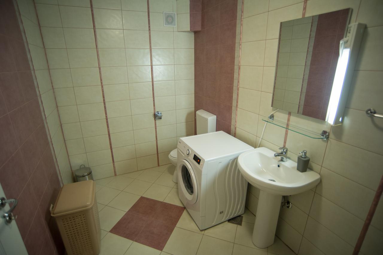 Hostel Larisa Баня-Лука Екстер'єр фото
